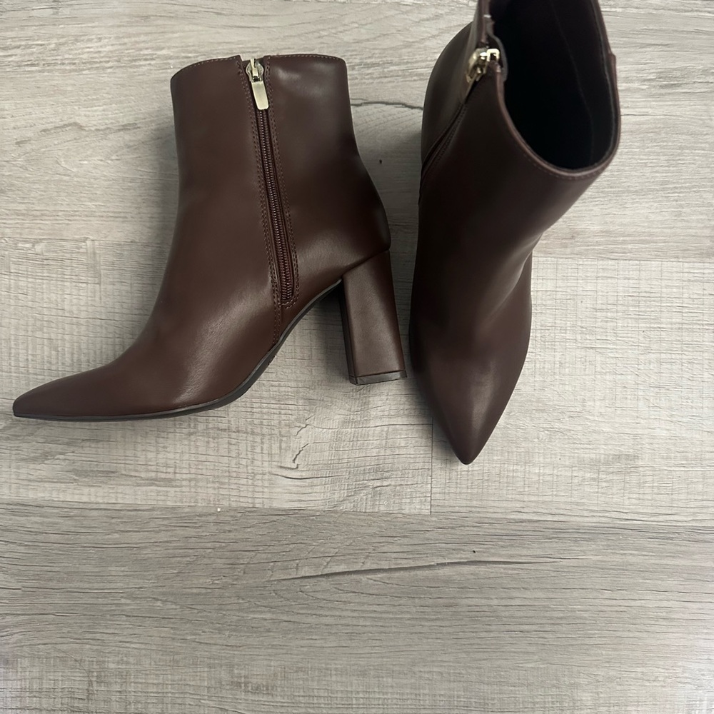 Elegant Brown Ankle Boots